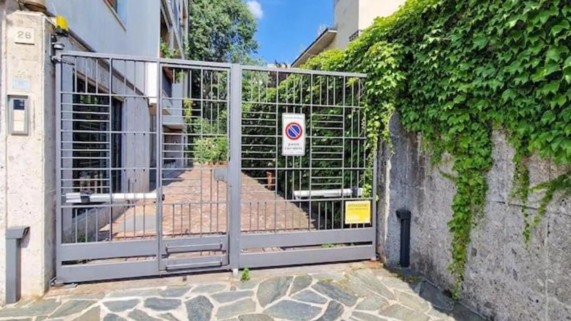 Apartment Centro Monza Villa Reale